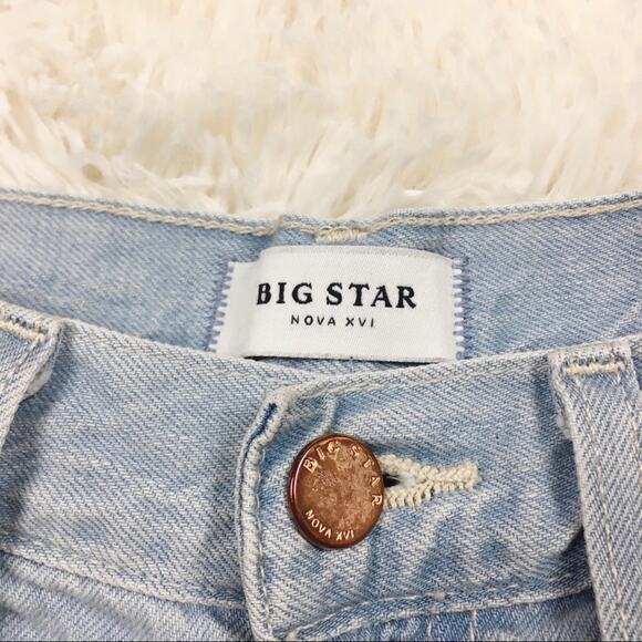 Big Star Kyle Boyfriend Destroyed Distressed Shorts Light Wash Size 24 - Picture 5 of 8